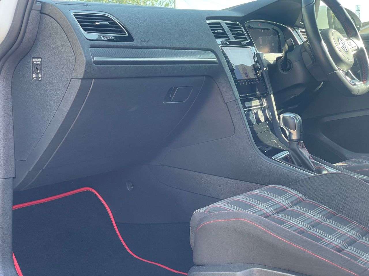 2019 VOLKSWAGEN GOLF 2019 VOLKSWAGEN GOLF