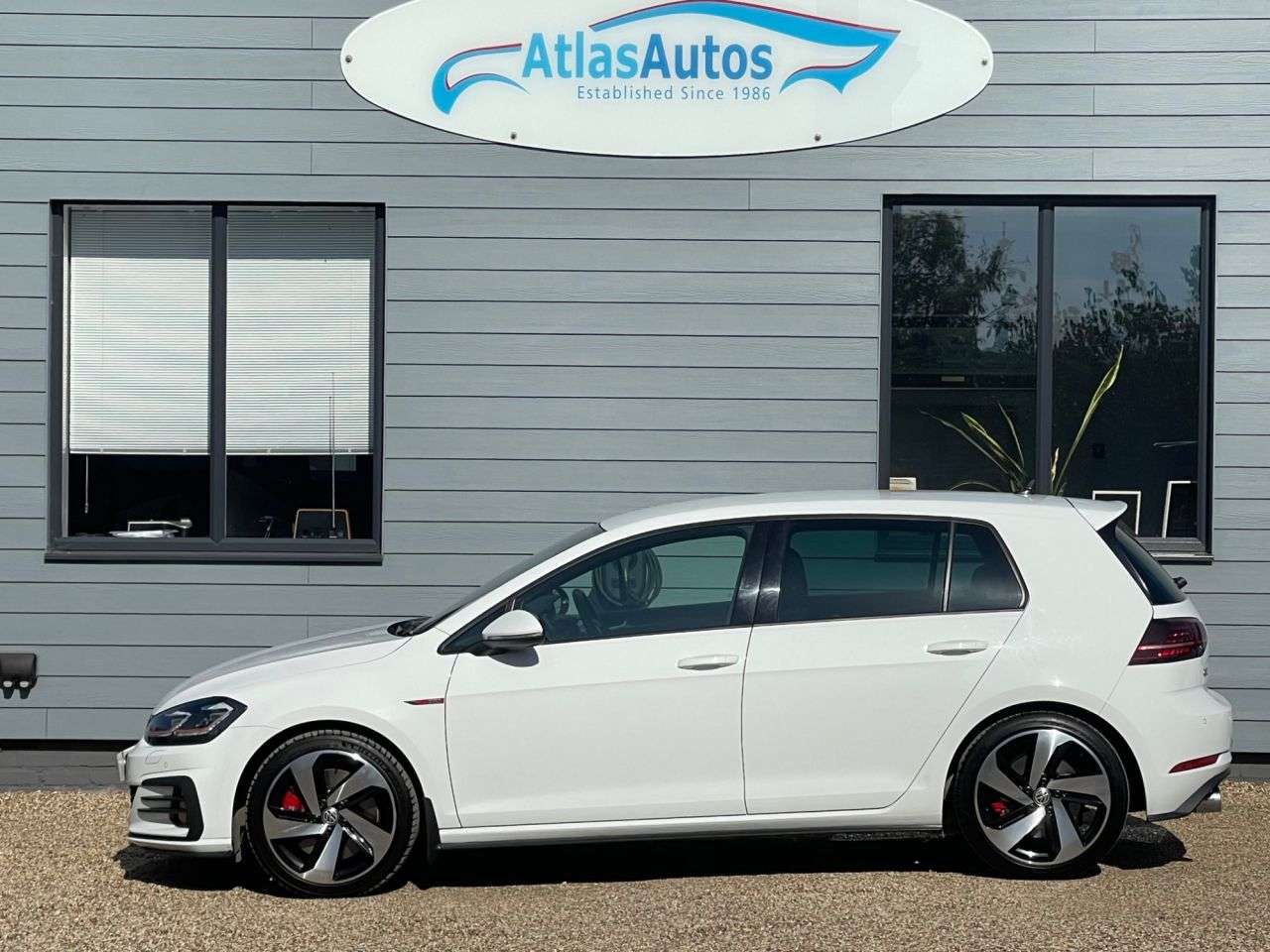 2019 VOLKSWAGEN GOLF 2019 VOLKSWAGEN GOLF