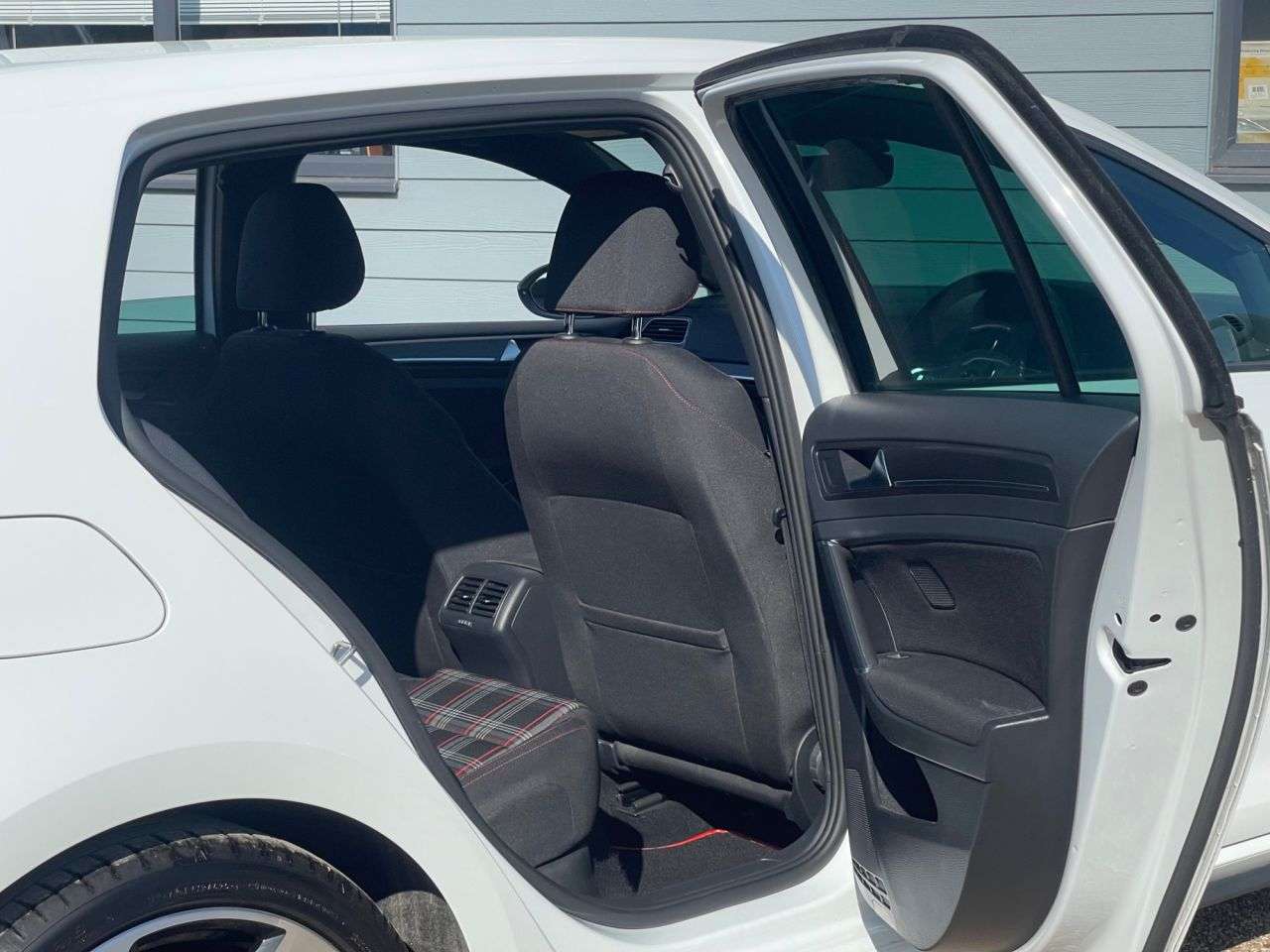 2019 VOLKSWAGEN GOLF 2019 VOLKSWAGEN GOLF