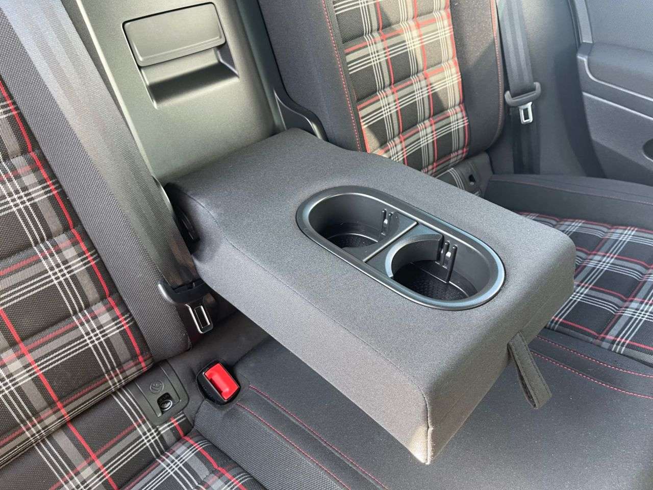 2019 VOLKSWAGEN GOLF 2019 VOLKSWAGEN GOLF