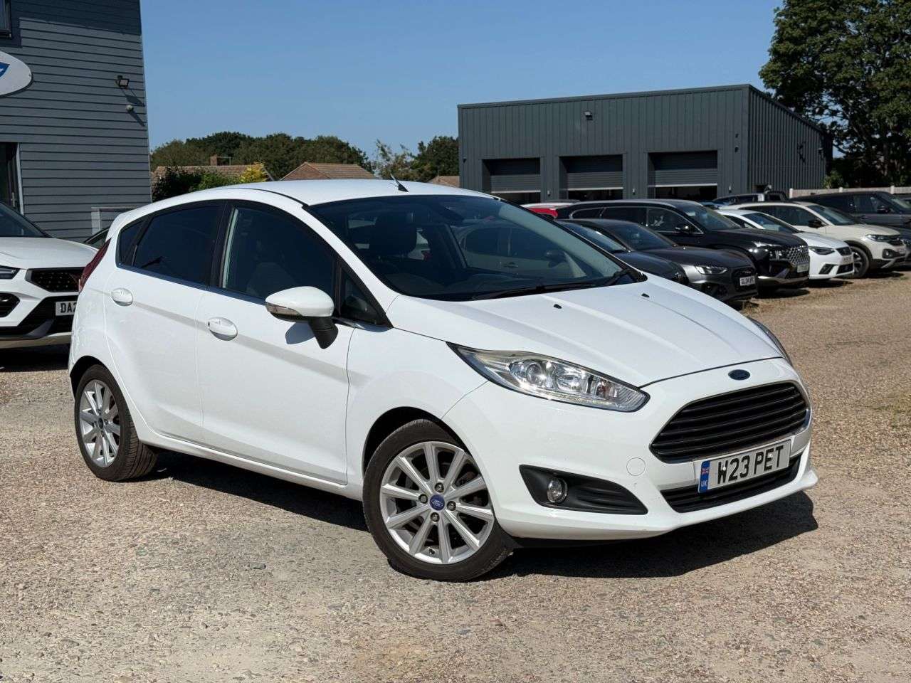 A 2015 FORD FIESTA 1.5 TDCi Titanium Hatchback 5dr Diesel Manual Euro 5 (75 ps) A 2015 FORD FIESTA 1.5 TDCi Titanium Hatchback 5dr Diesel Manual Euro 5 (75 ps)