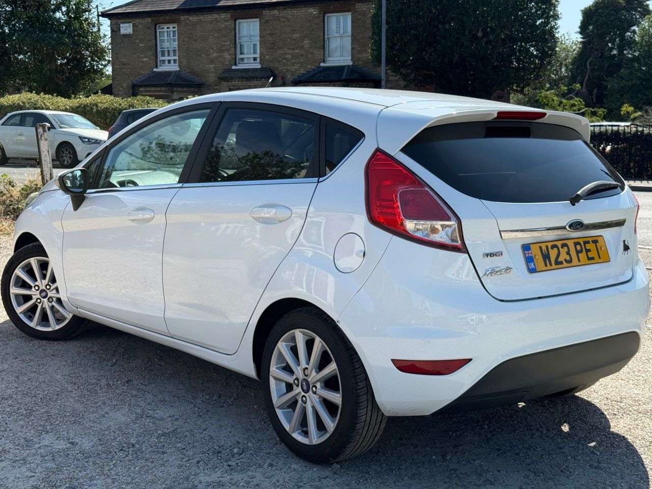 A 2015 FORD FIESTA 1.5 TDCi Titanium Hatchback 5dr Diesel Manual Euro 5 (75 ps) A 2015 FORD FIESTA 1.5 TDCi Titanium Hatchback 5dr Diesel Manual Euro 5 (75 ps)