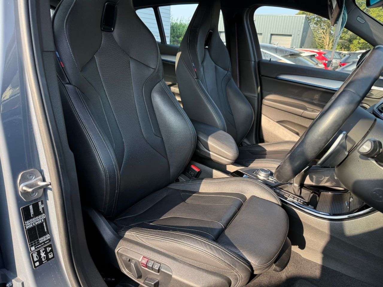 A 2021 BMW X2 2.0 M35i SUV 5dr Petrol Auto xDrive Euro 6 (s/s) (306 ps) A 2021 BMW X2 2.0 M35i SUV 5dr Petrol Auto xDrive Euro 6 (s/s) (306 ps)