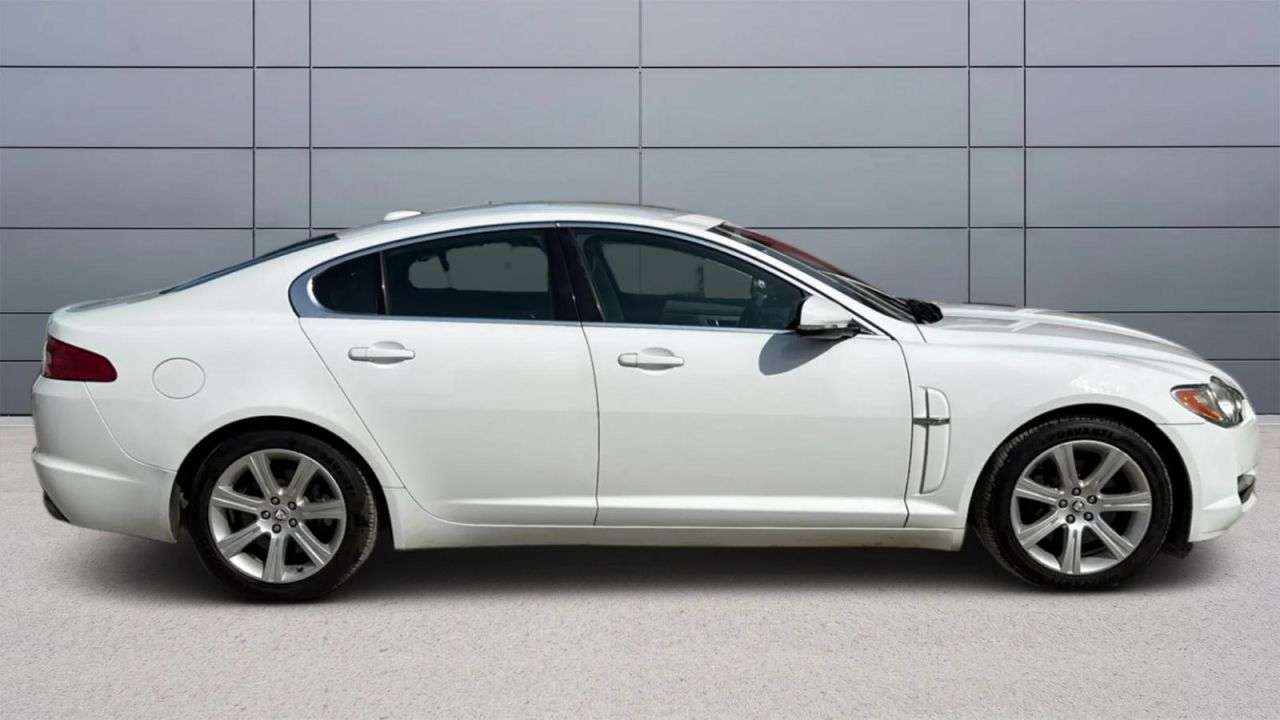 2011 JAGUAR XF 2011 JAGUAR XF
