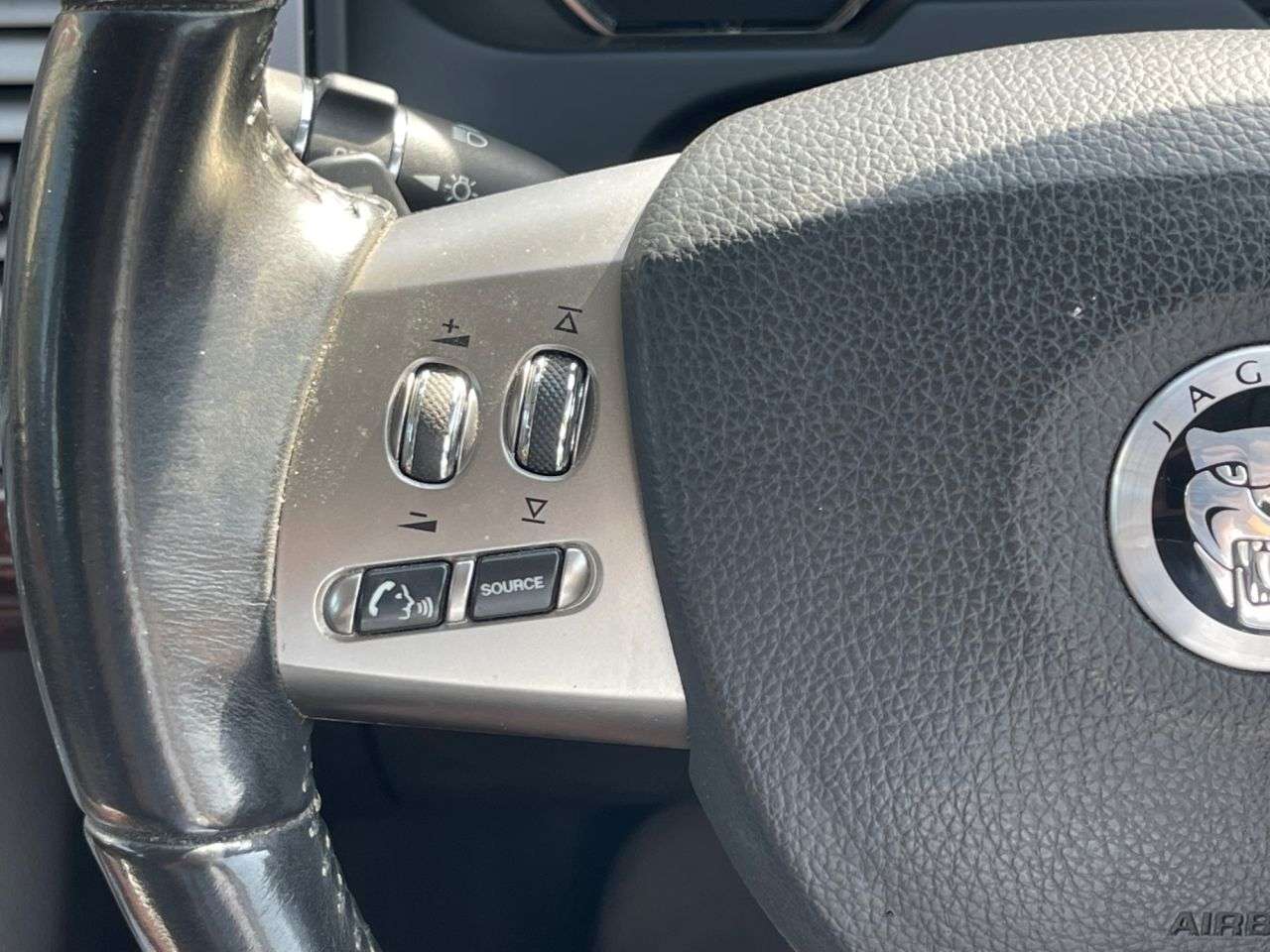 2011 JAGUAR XF 2011 JAGUAR XF