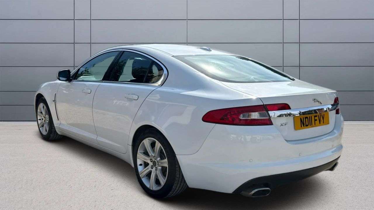 2011 JAGUAR XF 2011 JAGUAR XF