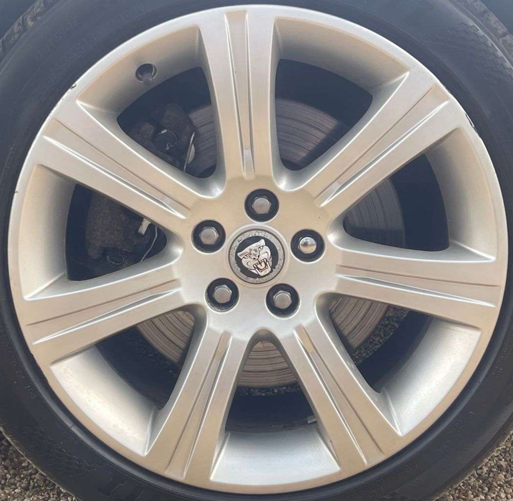 2011 JAGUAR XF 2011 JAGUAR XF