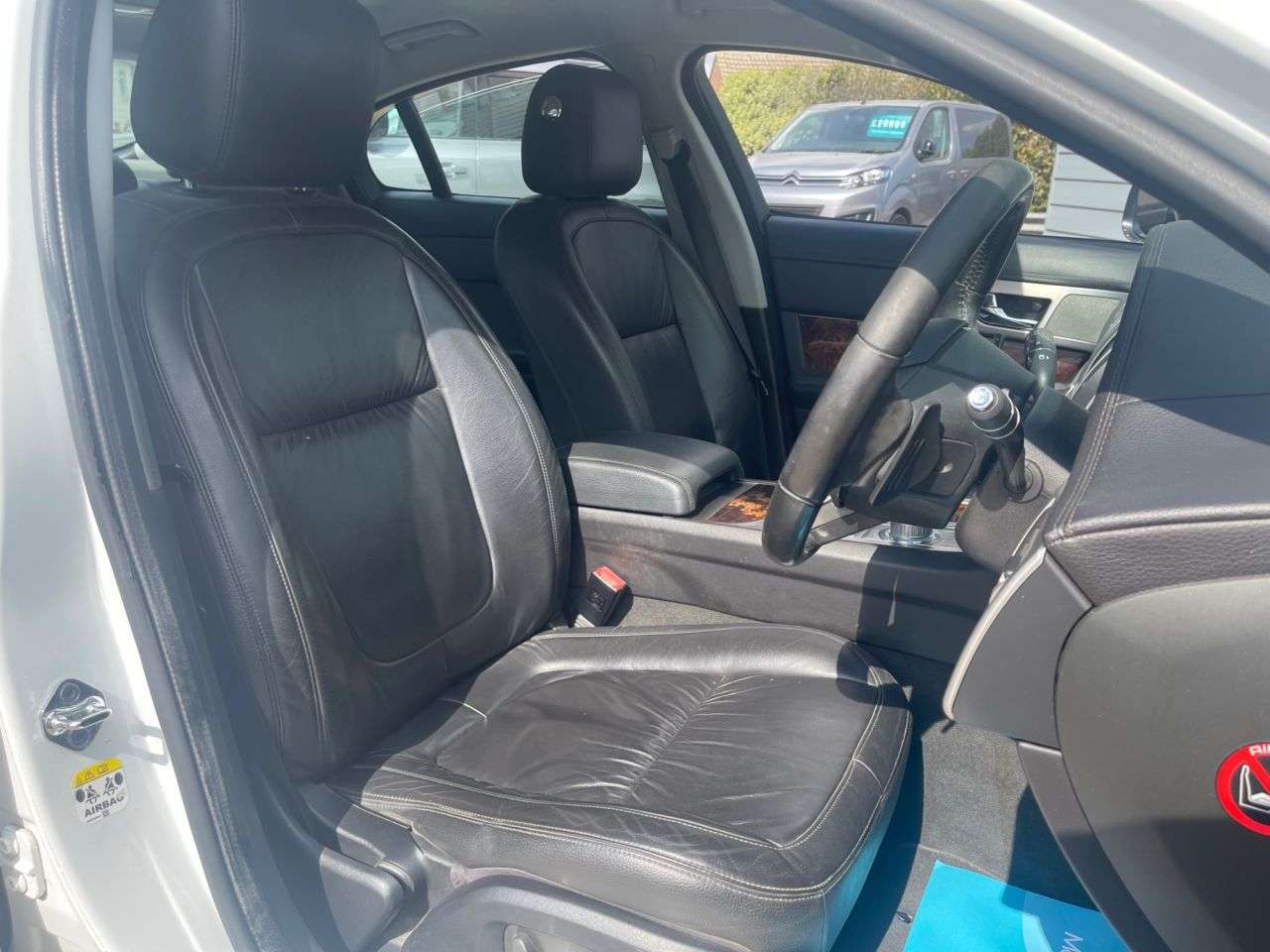 2011 JAGUAR XF 2011 JAGUAR XF