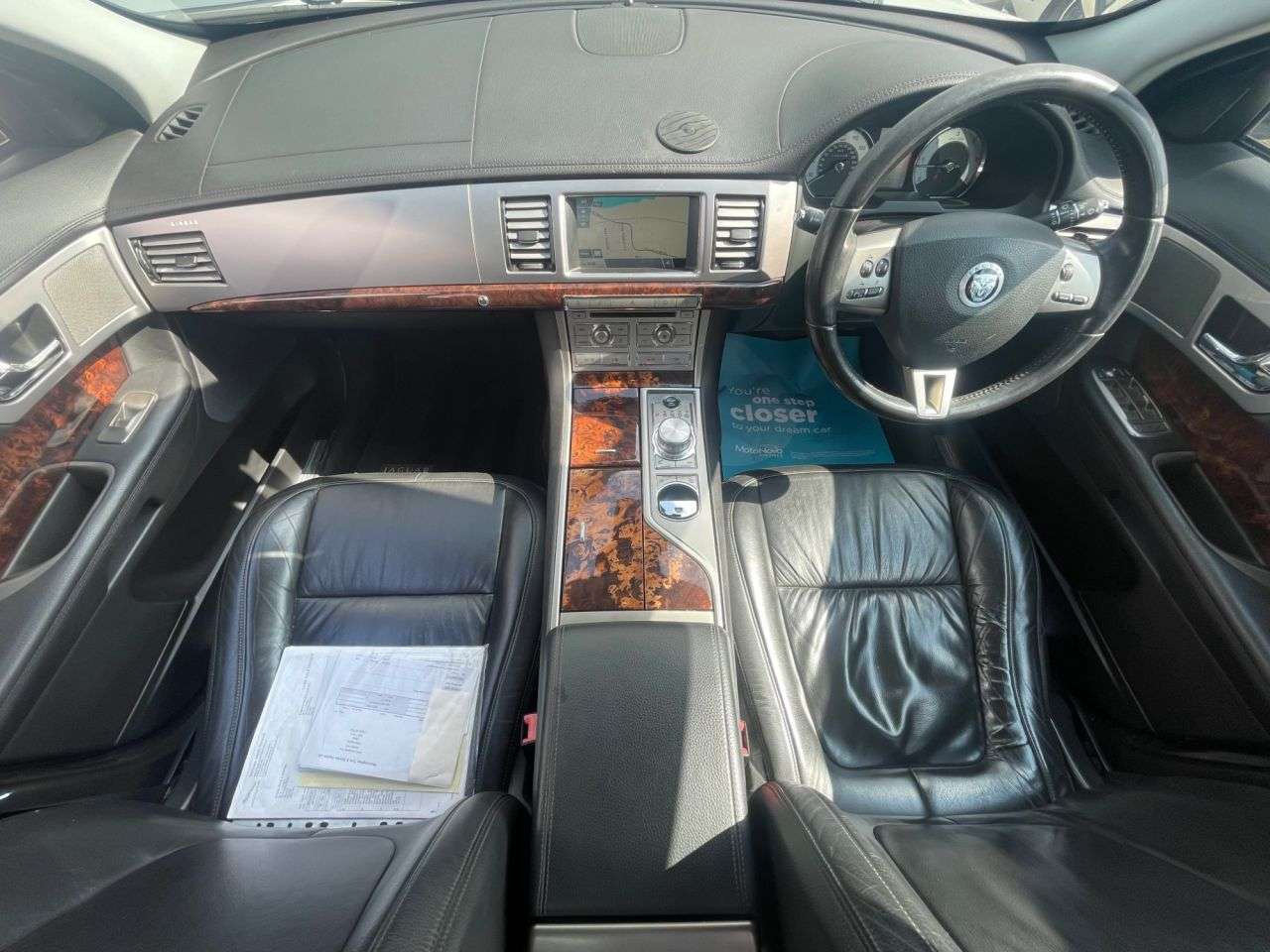 2011 JAGUAR XF 2011 JAGUAR XF