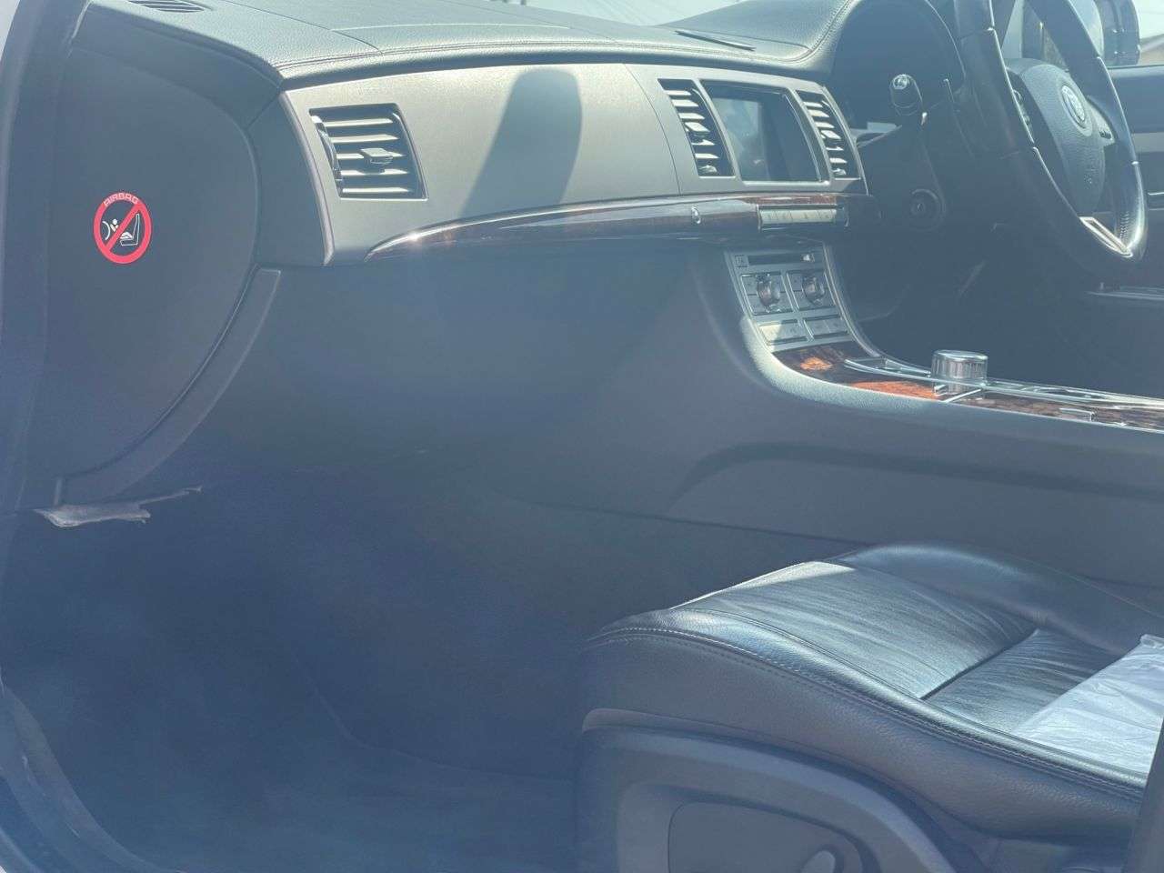 2011 JAGUAR XF 2011 JAGUAR XF