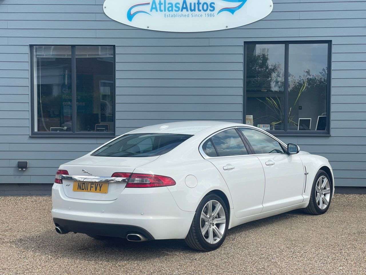 2011 JAGUAR XF 2011 JAGUAR XF