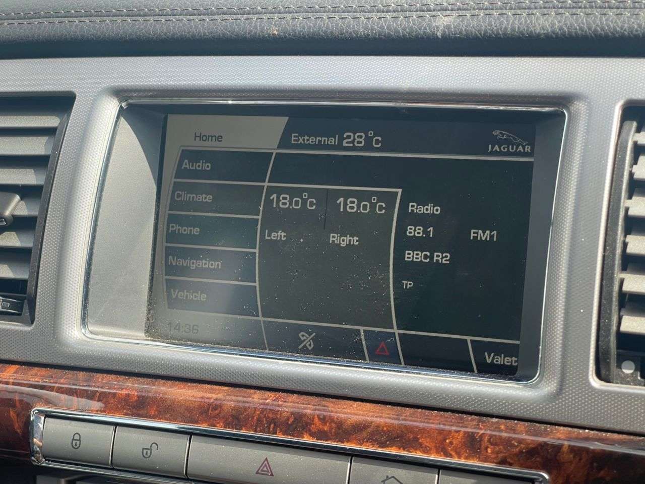 2011 JAGUAR XF 2011 JAGUAR XF