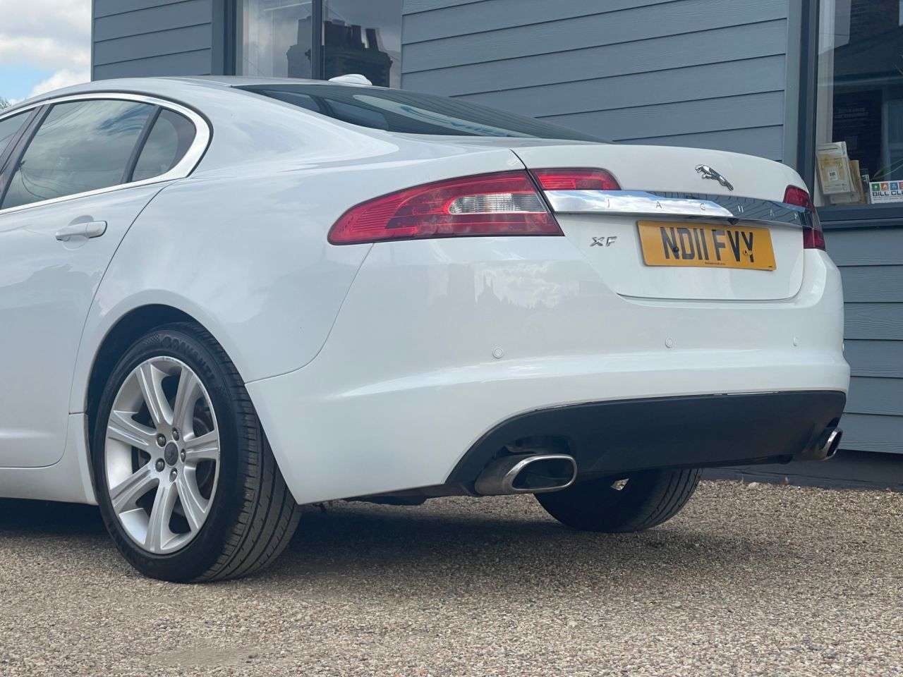 2011 JAGUAR XF 2011 JAGUAR XF