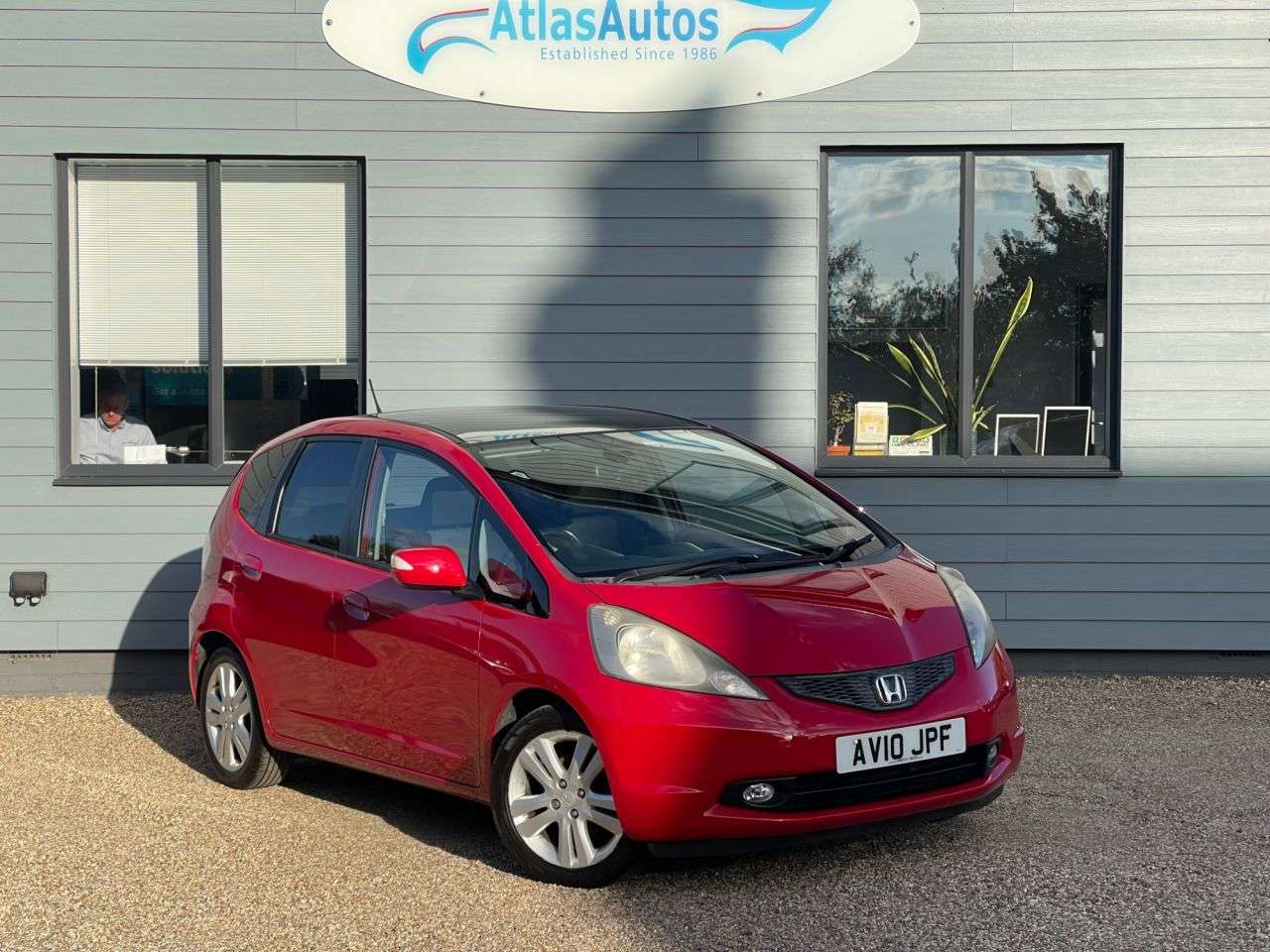 A 2010 HONDA JAZZ 1.4 i-VTEC EX Hatchback 5dr Petrol i SHIFT Euro 4 (100 ps) A 2010 HONDA JAZZ 1.4 i-VTEC EX Hatchback 5dr Petrol i SHIFT Euro 4 (100 ps)