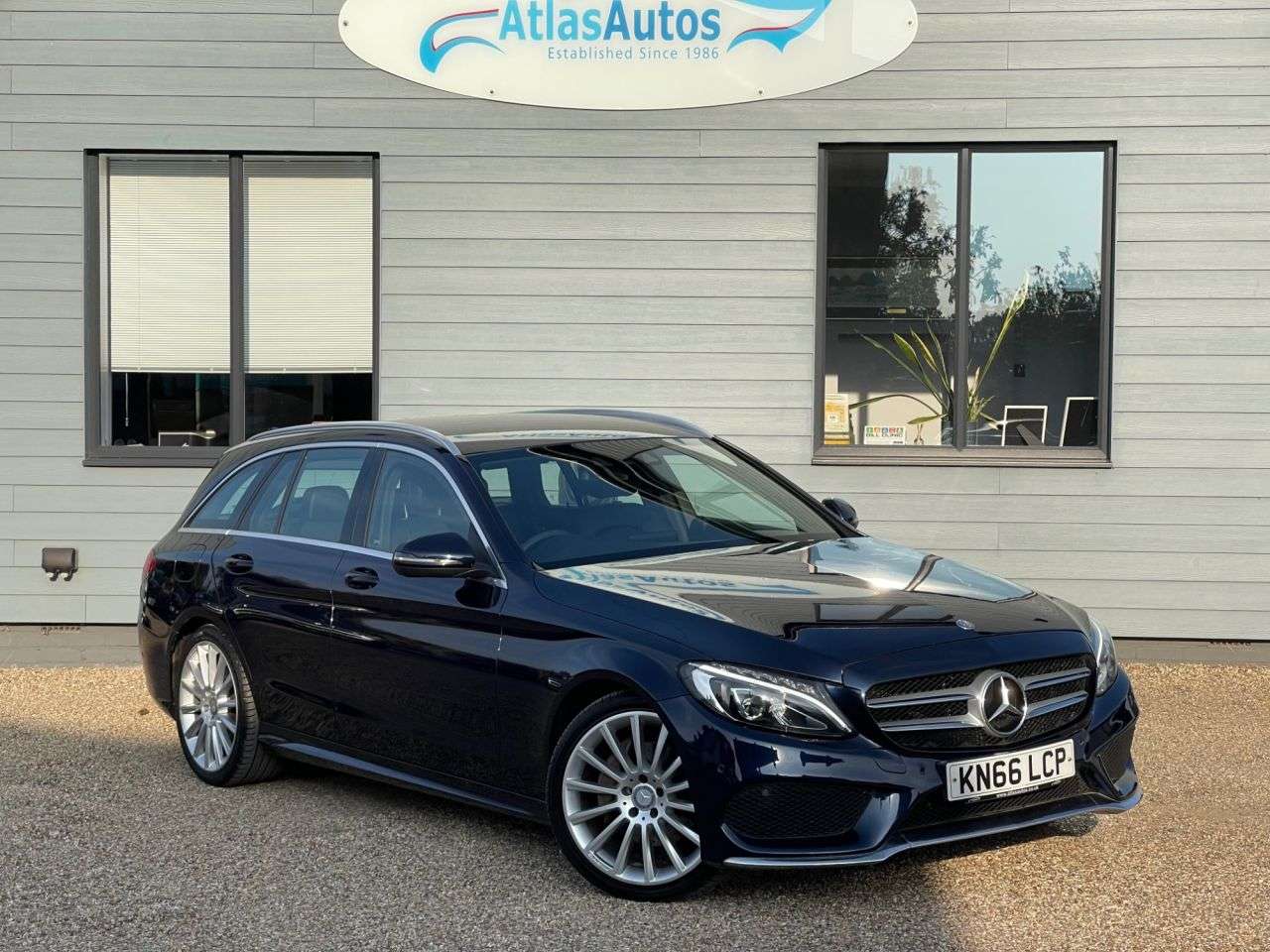 A 2016 MERCEDES-BENZ C CLASS 2.1 C220d AMG Line Estate 5dr Diesel 7G-Tronic+ Euro 6 (s/s) (170 ps) A 2016 MERCEDES-BENZ C CLASS 2.1 C220d AMG Line Estate 5dr Diesel 7G-Tronic+ Euro 6 (s/s) (170 ps)
