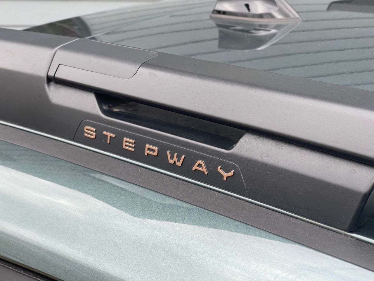 A 2025 DACIA SANDERO STEPWAY 1.0 TCe EXTREME Hatchback 5dr Petrol Manual Euro 6 (s/s) (90 ps) A 2025 DACIA SANDERO STEPWAY 1.0 TCe EXTREME Hatchback 5dr Petrol Manual Euro 6 (s/s) (90 ps)