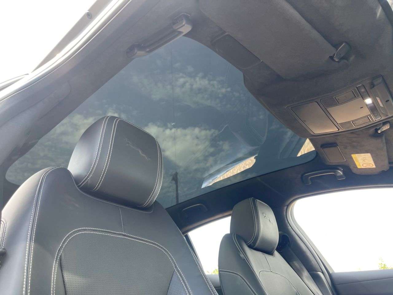 A 2022 JAGUAR I-PACE 400 90kWh HSE Black SUV 5dr Electric Auto 4WD (400 ps) A 2022 JAGUAR I-PACE 400 90kWh HSE Black SUV 5dr Electric Auto 4WD (400 ps)