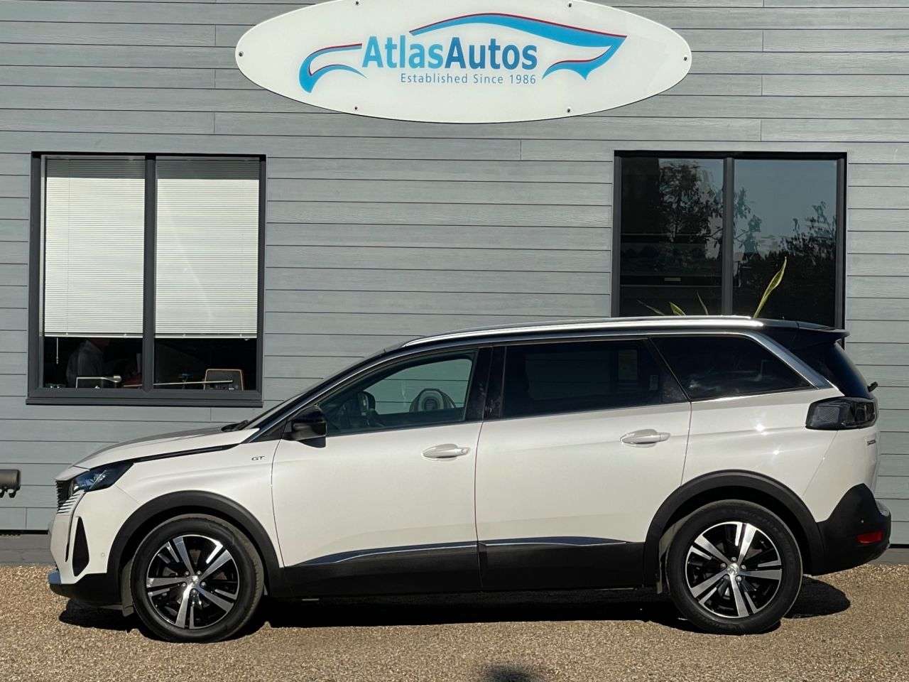 A 2021 PEUGEOT 5008 1.2 PureTech GT SUV 5dr Petrol EAT Euro 6 (s/s) (130 ps) APPLE CAR PLAY, SA A 2021 PEUGEOT 5008 1.2 PureTech GT SUV 5dr Petrol EAT Euro 6 (s/s) (130 ps) APPLE CAR PLAY, SA