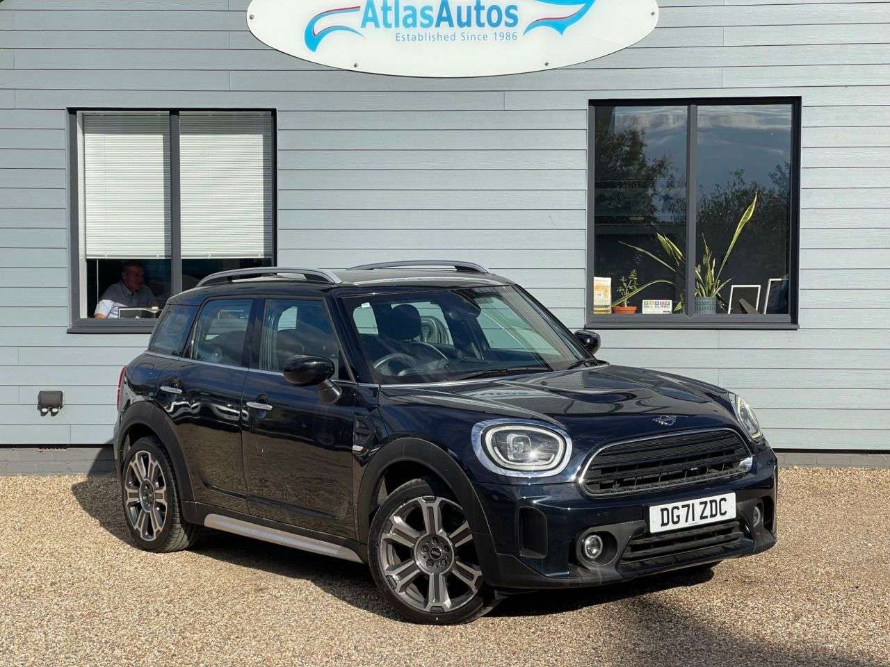 A 2021 MINI COUNTRYMAN 1.5 Cooper Exclusive SUV 5dr Petrol Manual Euro 6 (s/s) (136 ps) A 2021 MINI COUNTRYMAN 1.5 Cooper Exclusive SUV 5dr Petrol Manual Euro 6 (s/s) (136 ps)