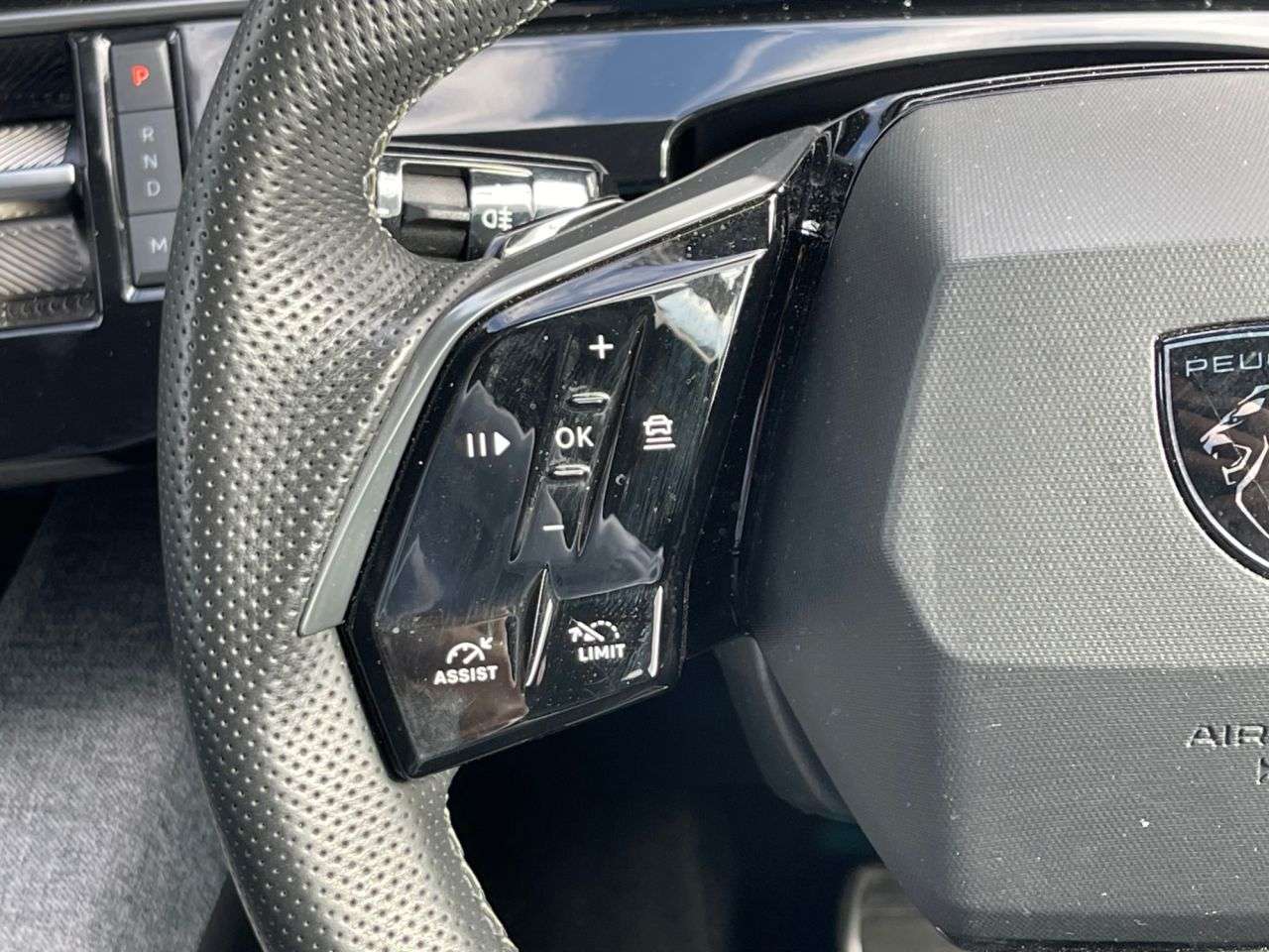 2024 PEUGEOT 3008 2024 PEUGEOT 3008