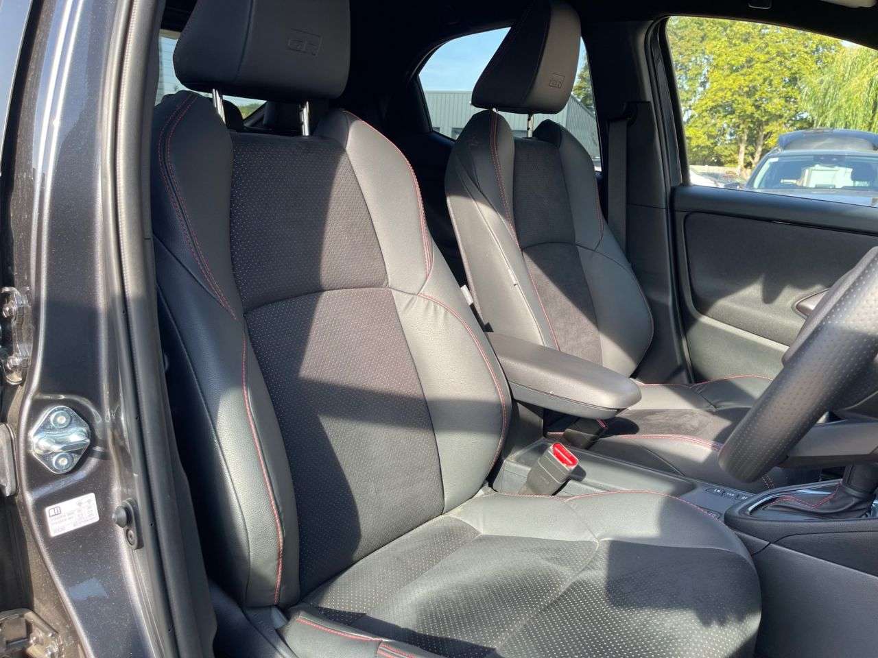 A 2025 TOYOTA YARIS 1.5 VVT-h GR SPORT Hatchback 5dr Petrol Hybrid E-CVT Euro 6 (s/s) (130 ps) A 2025 TOYOTA YARIS 1.5 VVT-h GR SPORT Hatchback 5dr Petrol Hybrid E-CVT Euro 6 (s/s) (130 ps)