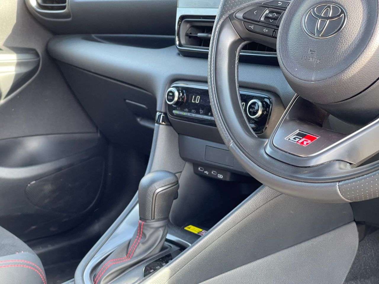2025 TOYOTA YARIS 2025 TOYOTA YARIS