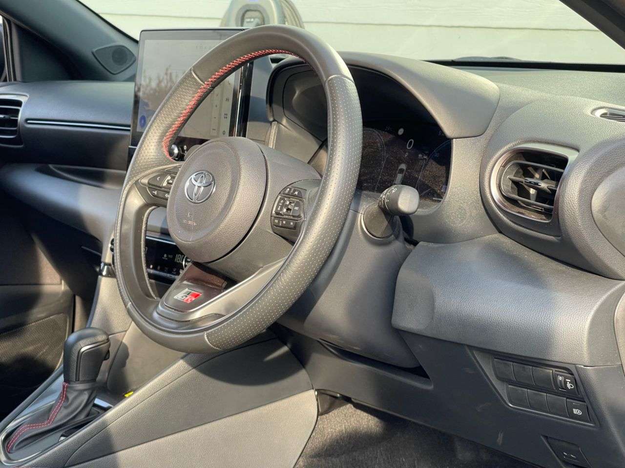 2025 TOYOTA YARIS 2025 TOYOTA YARIS