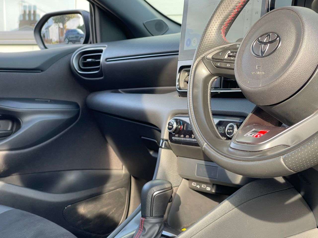 2025 TOYOTA YARIS 2025 TOYOTA YARIS