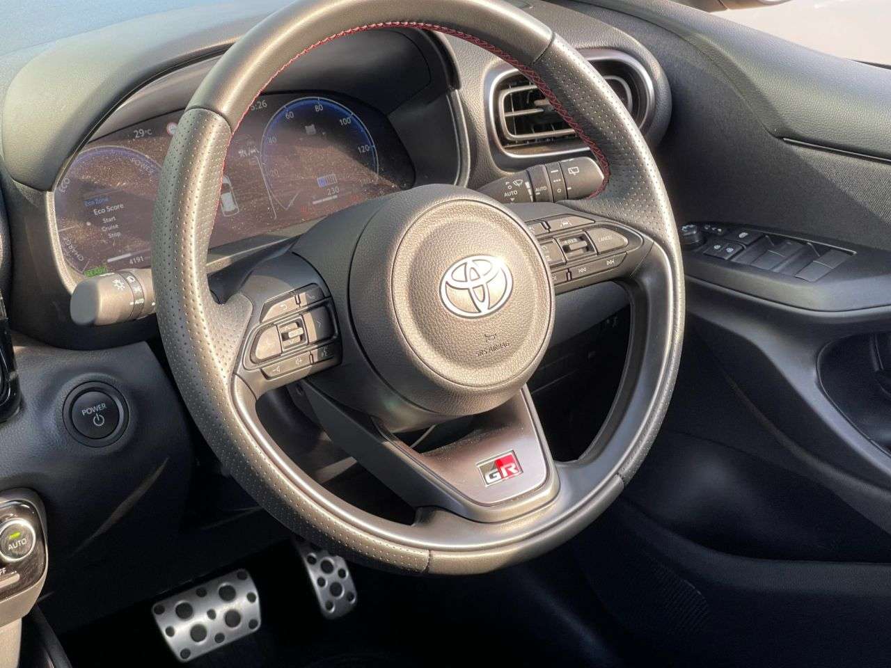2025 TOYOTA YARIS 2025 TOYOTA YARIS