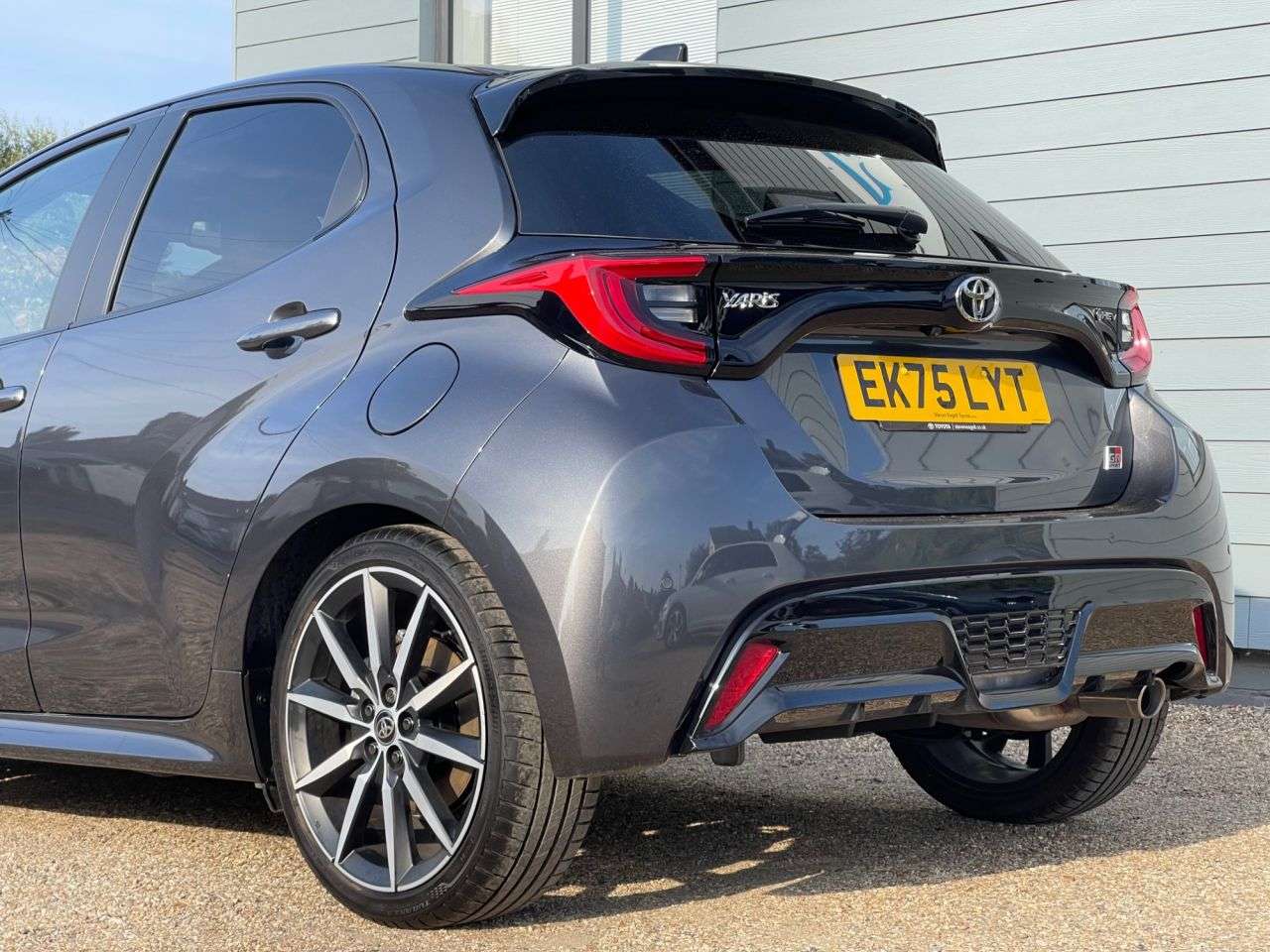 2025 TOYOTA YARIS 2025 TOYOTA YARIS