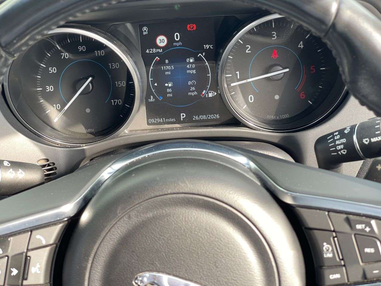 2017 JAGUAR F-PACE 2017 JAGUAR F-PACE
