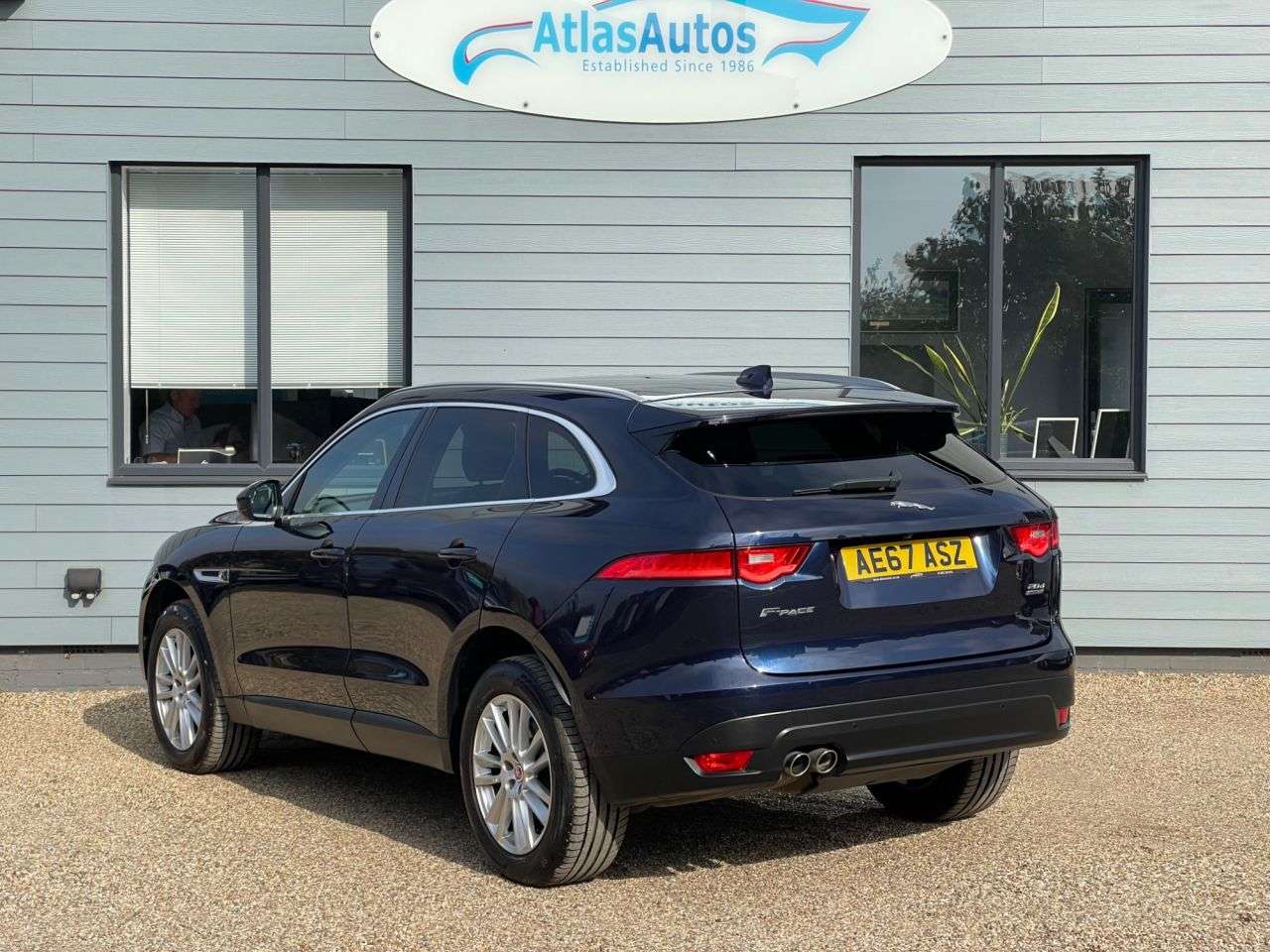 2017 JAGUAR F-PACE 2017 JAGUAR F-PACE