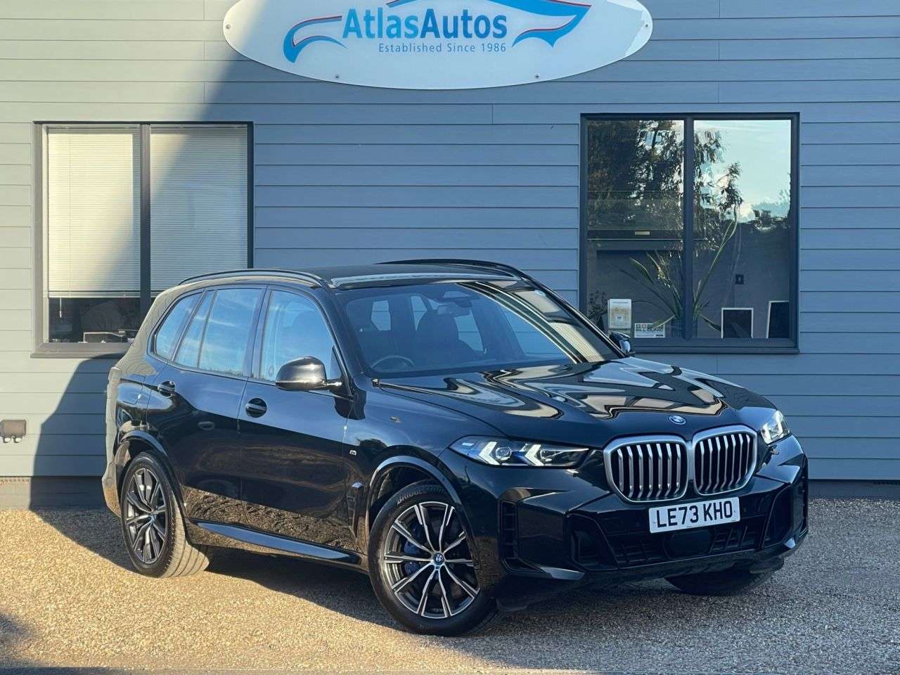 A 2023 BMW X5 3.0 50e 25.7kWh M Sport SUV 5dr Petrol Plug-in Hybrid Steptronic xDrive Eur A 2023 BMW X5 3.0 50e 25.7kWh M Sport SUV 5dr Petrol Plug-in Hybrid Steptronic xDrive Eur