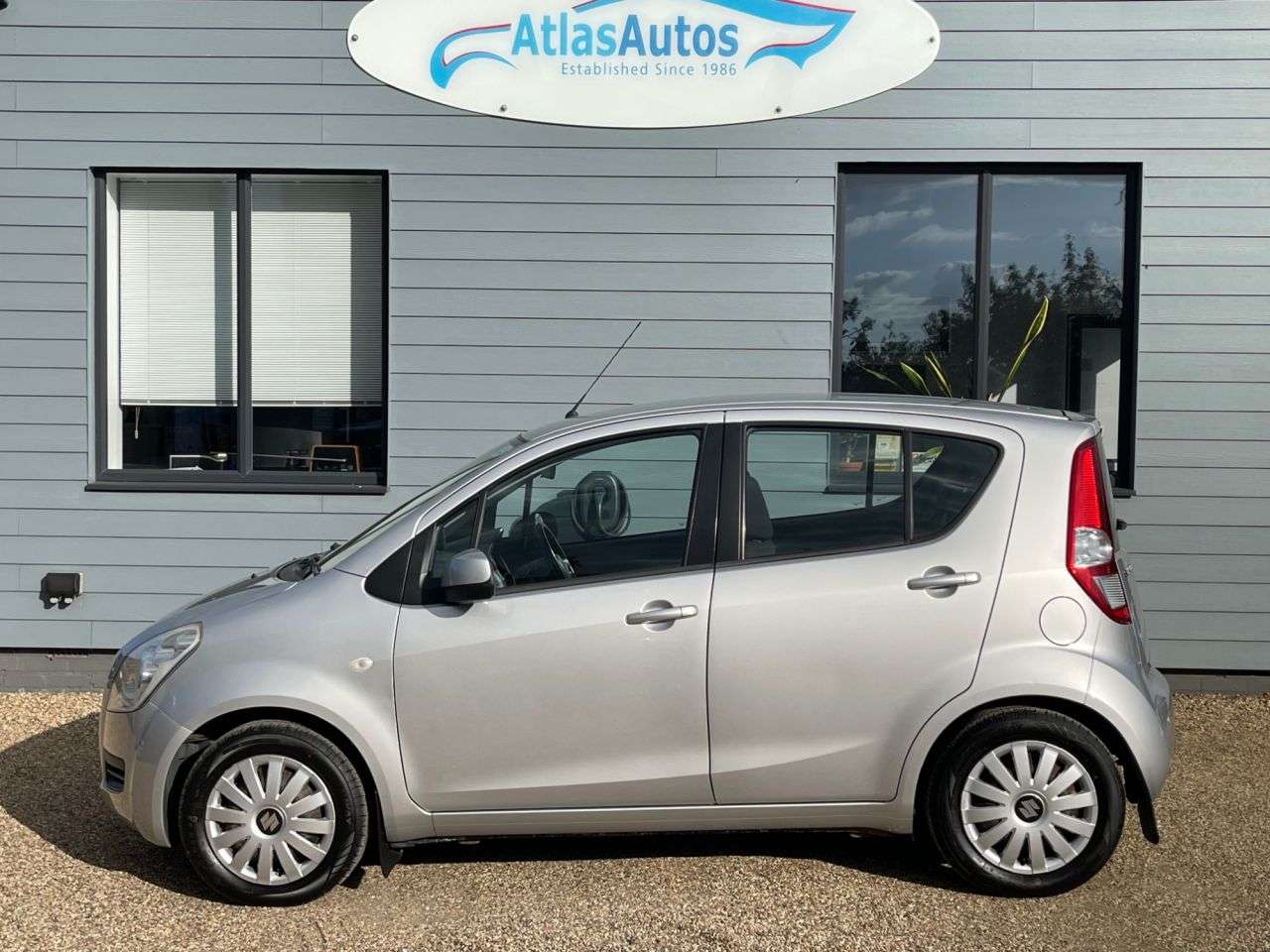 A 2012 SUZUKI SPLASH 1.0 12V SZ2 MPV 5dr Petrol Manual Euro 5 (68 ps) 4 New Tyres A 2012 SUZUKI SPLASH 1.0 12V SZ2 MPV 5dr Petrol Manual Euro 5 (68 ps) 4 New Tyres