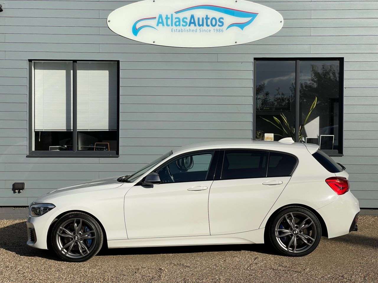 2017 BMW 1 SERIES 2017 BMW 1 SERIES