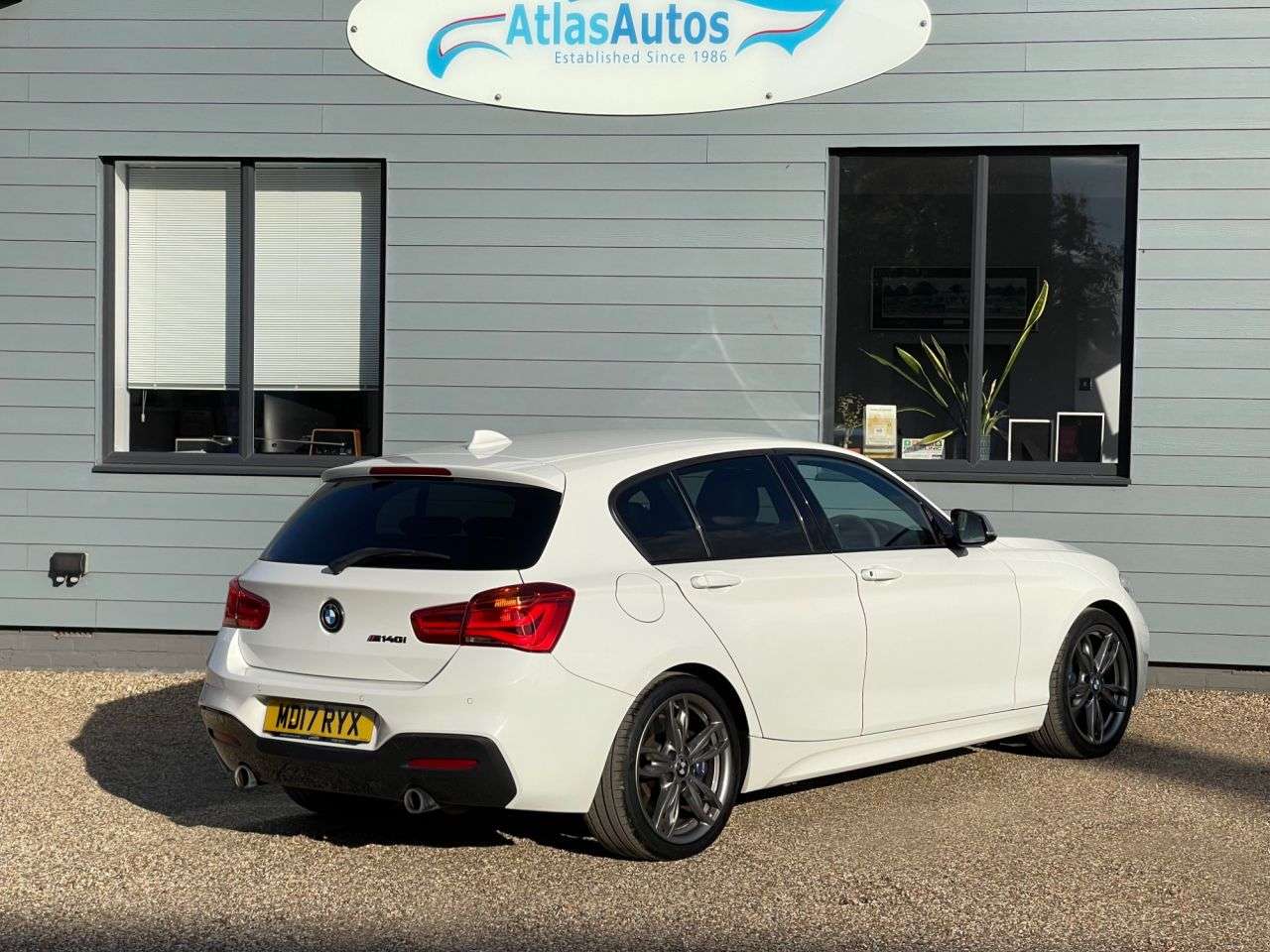 2017 BMW 1 SERIES 2017 BMW 1 SERIES