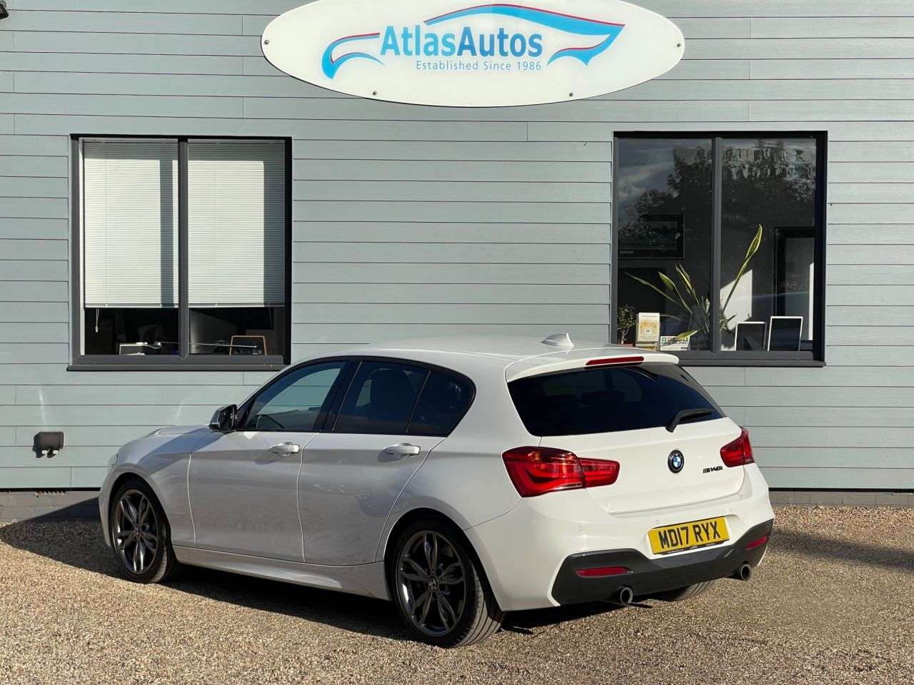 2017 BMW 1 SERIES 2017 BMW 1 SERIES