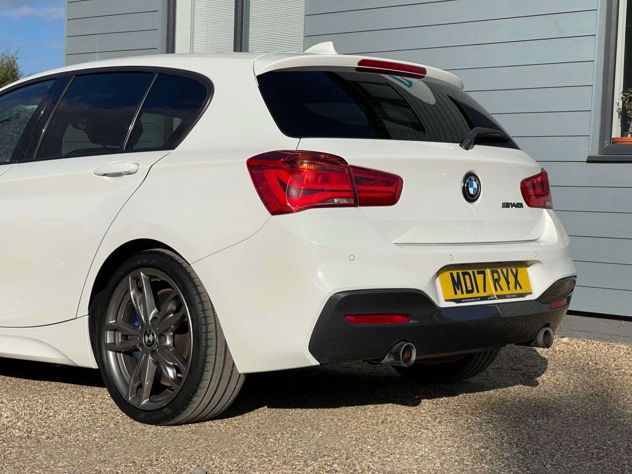 2017 BMW 1 SERIES 2017 BMW 1 SERIES