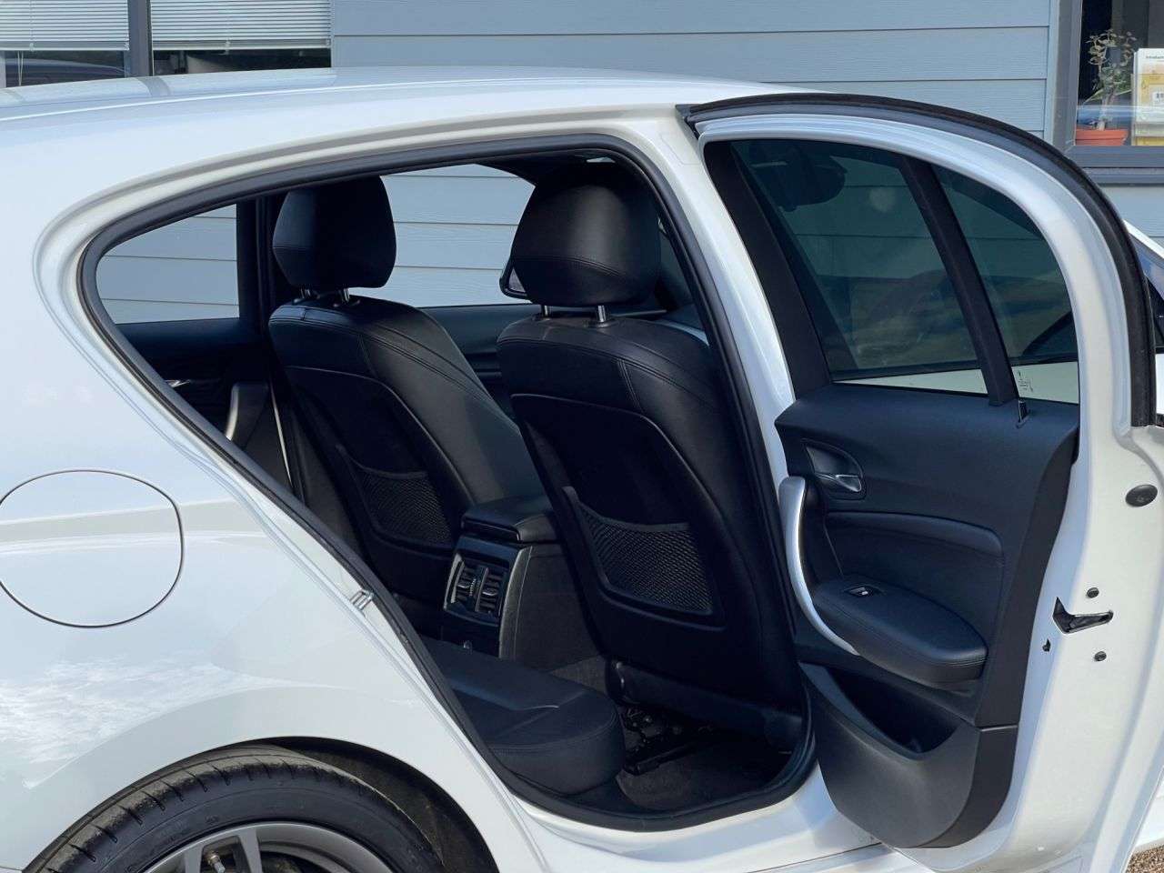 2017 BMW 1 SERIES 2017 BMW 1 SERIES