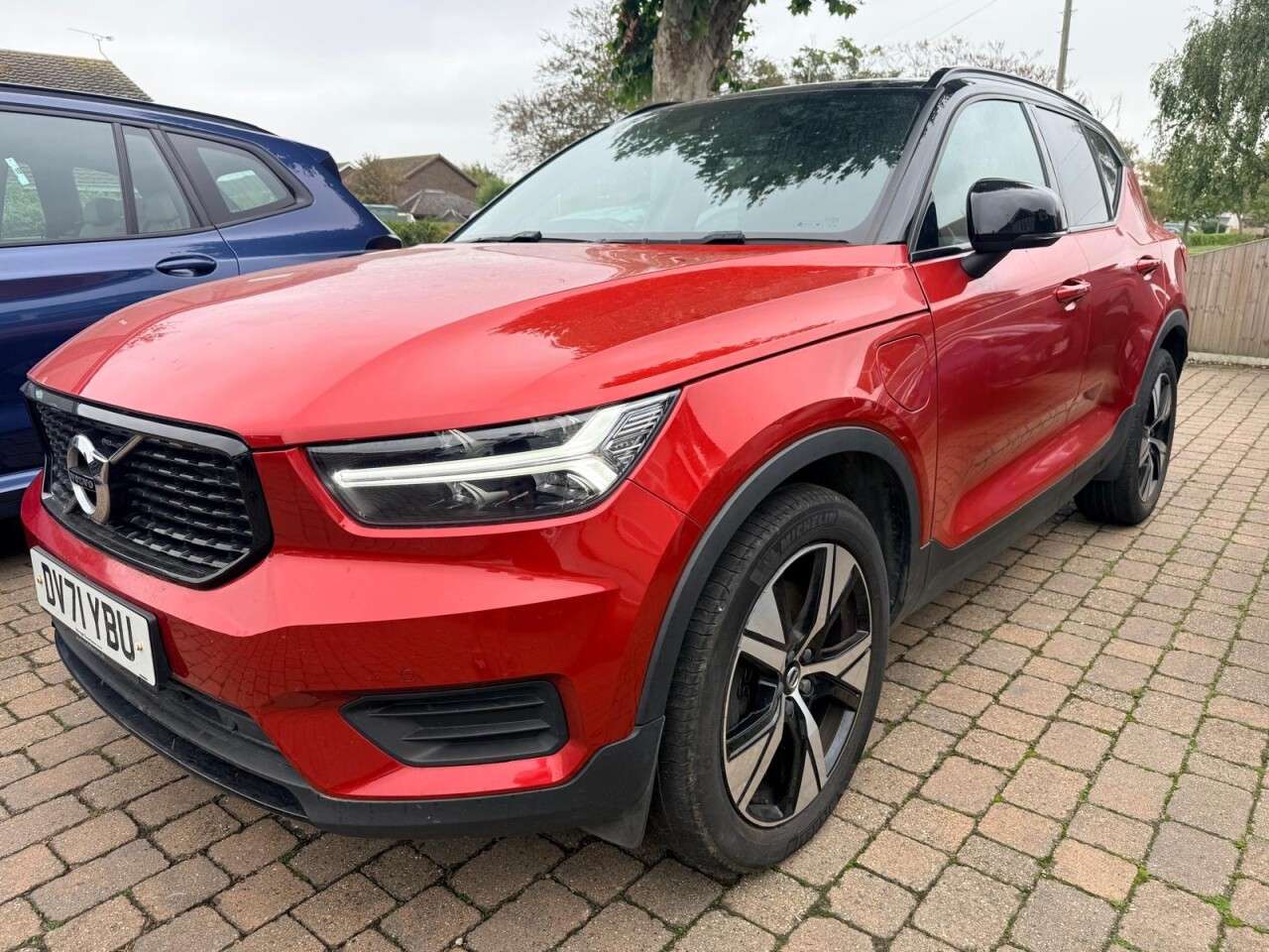 2021 VOLVO XC40 2021 VOLVO XC40