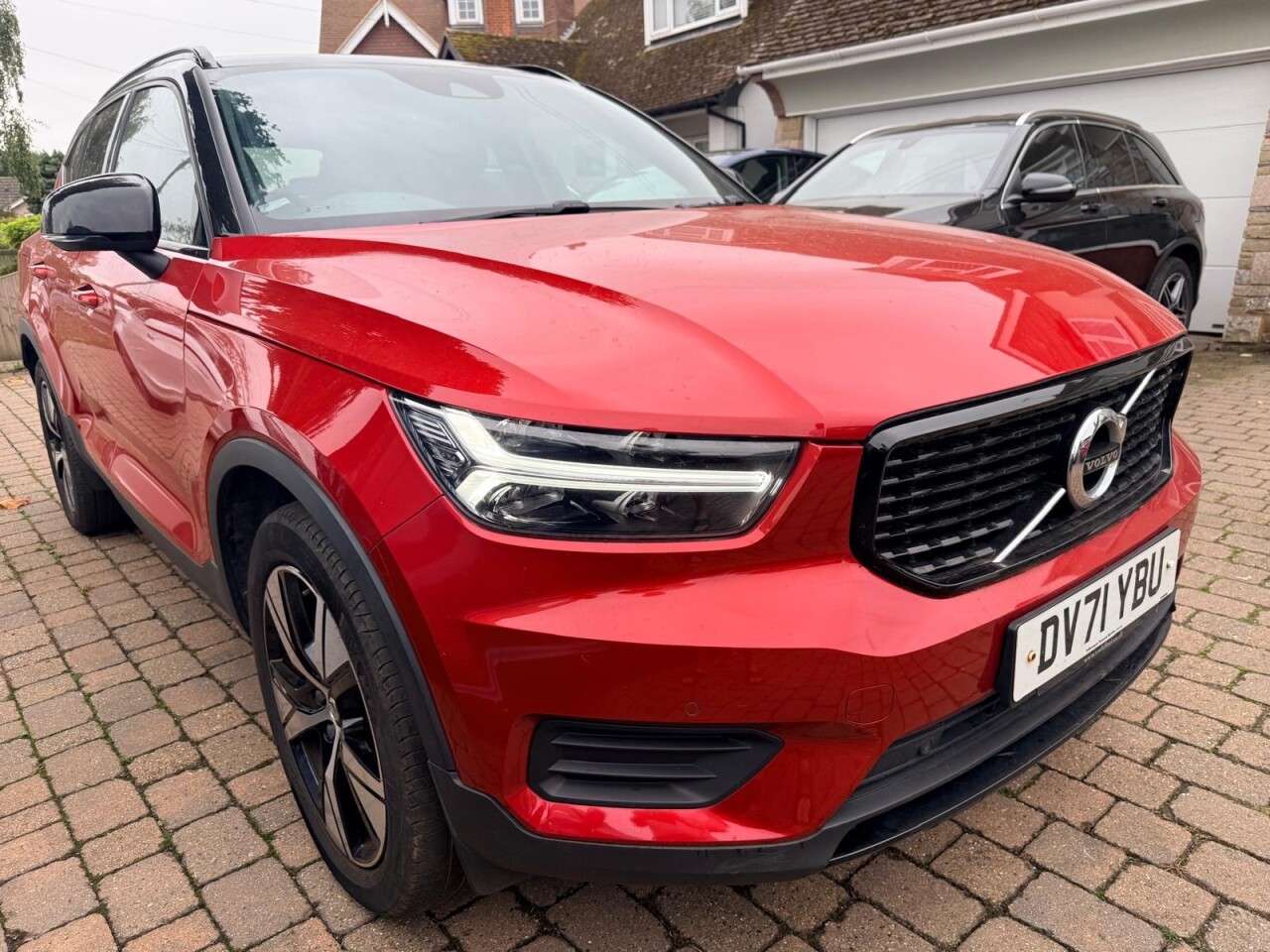 2021 VOLVO XC40 2021 VOLVO XC40