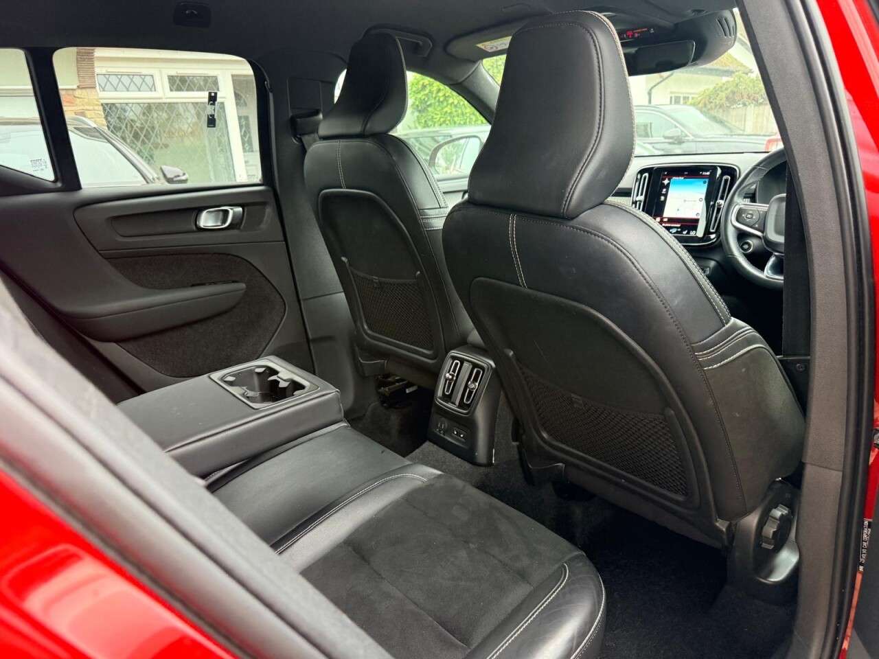 2021 VOLVO XC40 2021 VOLVO XC40