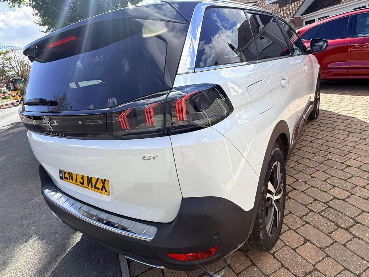 2024 PEUGEOT 5008 2024 PEUGEOT 5008