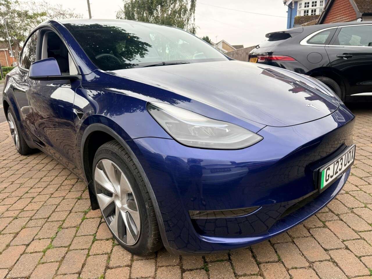 A 2023 TESLA MODEL Y (Dual Motor) Long Range SUV 5dr Electric Auto 4WDE (384 bhp) AUTO, ELECTRIC A 2023 TESLA MODEL Y (Dual Motor) Long Range SUV 5dr Electric Auto 4WDE (384 bhp) AUTO, ELECTRIC