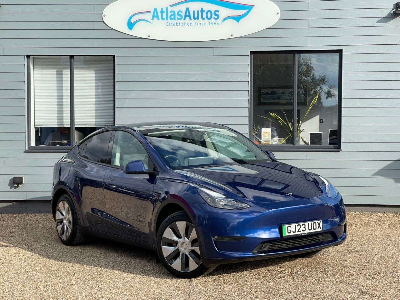 A 2023 TESLA MODEL Y (Dual Motor) Long Range SUV 5dr Electric Auto 4WDE (384 bhp) AUTO, ELECTRIC A 2023 TESLA MODEL Y (Dual Motor) Long Range SUV 5dr Electric Auto 4WDE (384 bhp) AUTO, ELECTRIC