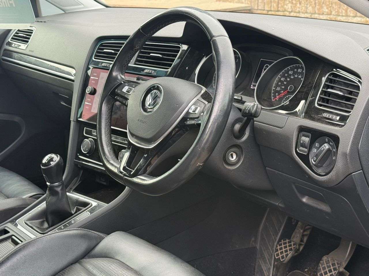 A 2017 VOLKSWAGEN GOLF 2.0 TDI BlueMotion Tech GT Hatchback 5dr Diesel Manual Euro 6 (s/s) (150 ps A 2017 VOLKSWAGEN GOLF 2.0 TDI BlueMotion Tech GT Hatchback 5dr Diesel Manual Euro 6 (s/s) (150 ps