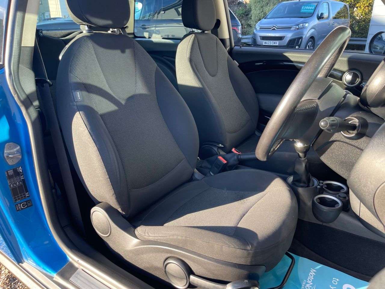 A 2011 MINI HATCH 1.6 One Pimlico Hatchback 3dr Petrol Manual Euro 5 (98 ps) A 2011 MINI HATCH 1.6 One Pimlico Hatchback 3dr Petrol Manual Euro 5 (98 ps)