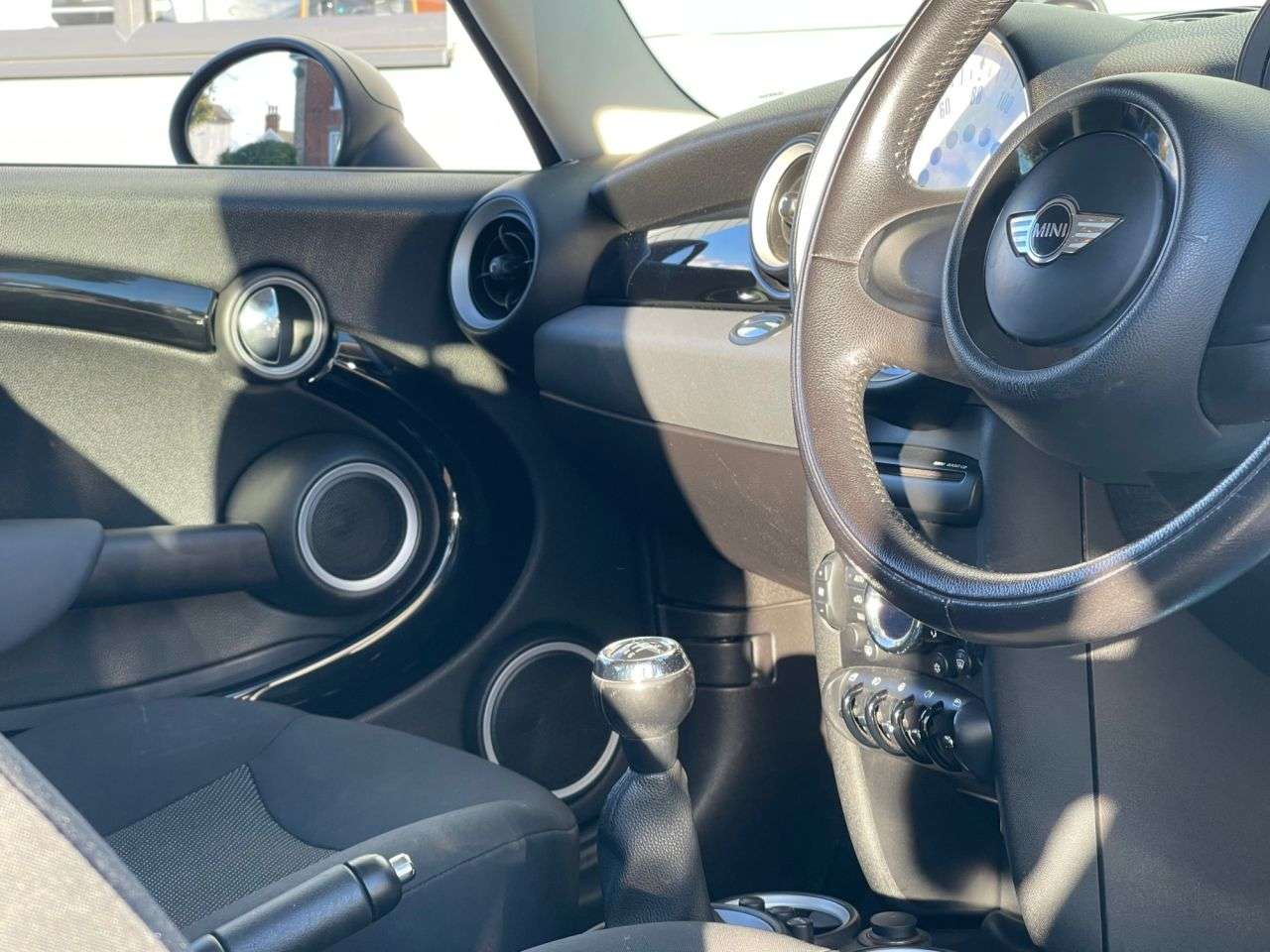 2011 MINI HATCH 2011 MINI HATCH