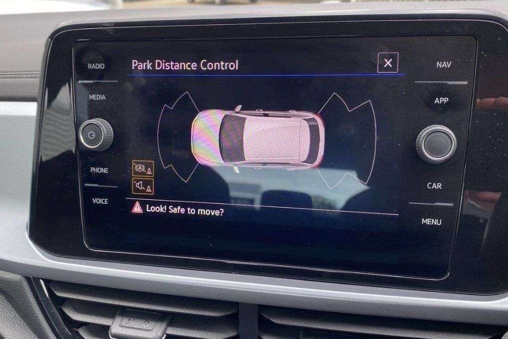 A 2022 VOLKSWAGEN T-ROC 1.5 TSI Life SUV 5dr Petrol Manual Euro 6 (s/s) (150 ps) A 2022 VOLKSWAGEN T-ROC 1.5 TSI Life SUV 5dr Petrol Manual Euro 6 (s/s) (150 ps)
