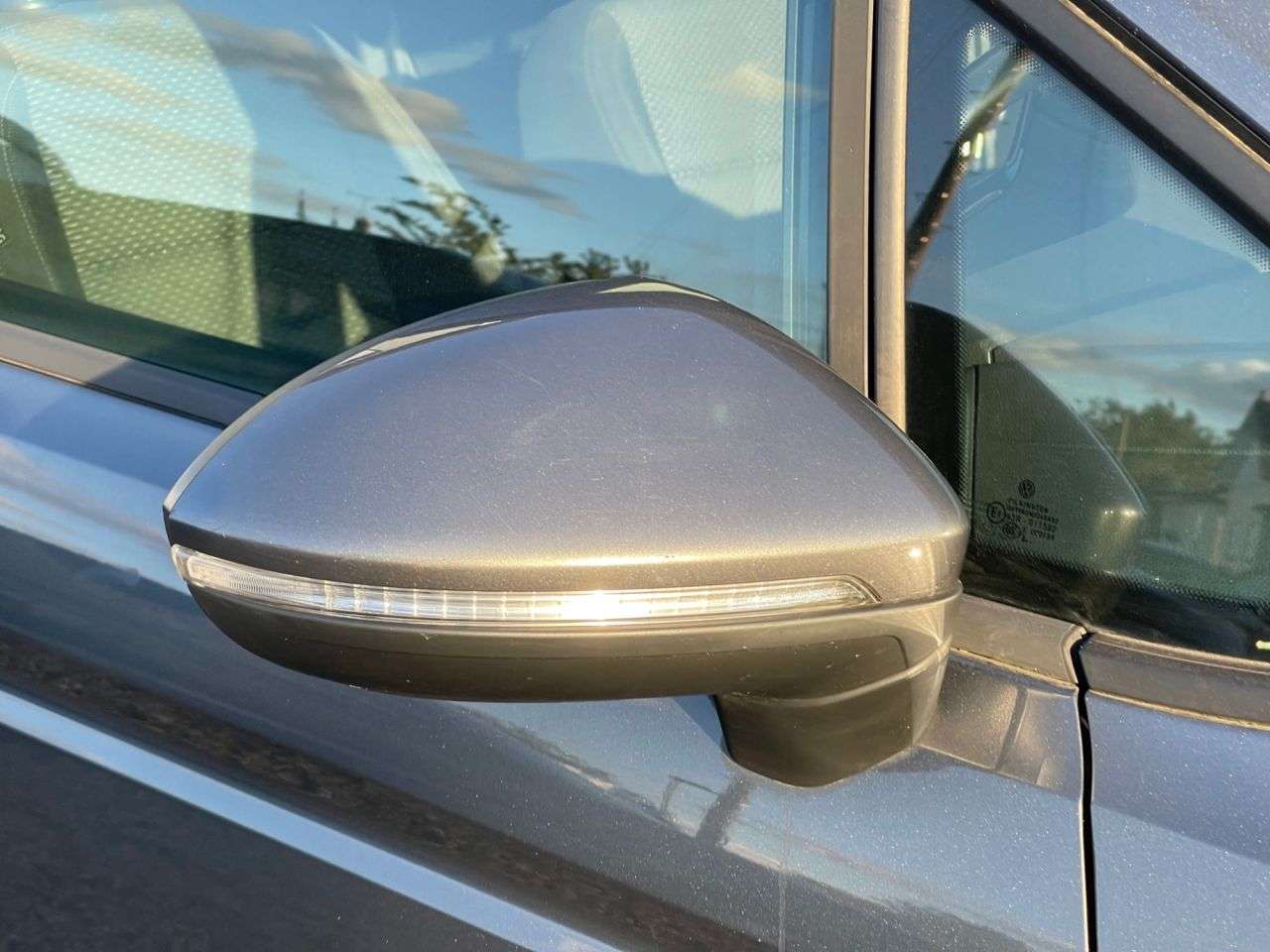 2017 VOLKSWAGEN TOURAN 2017 VOLKSWAGEN TOURAN